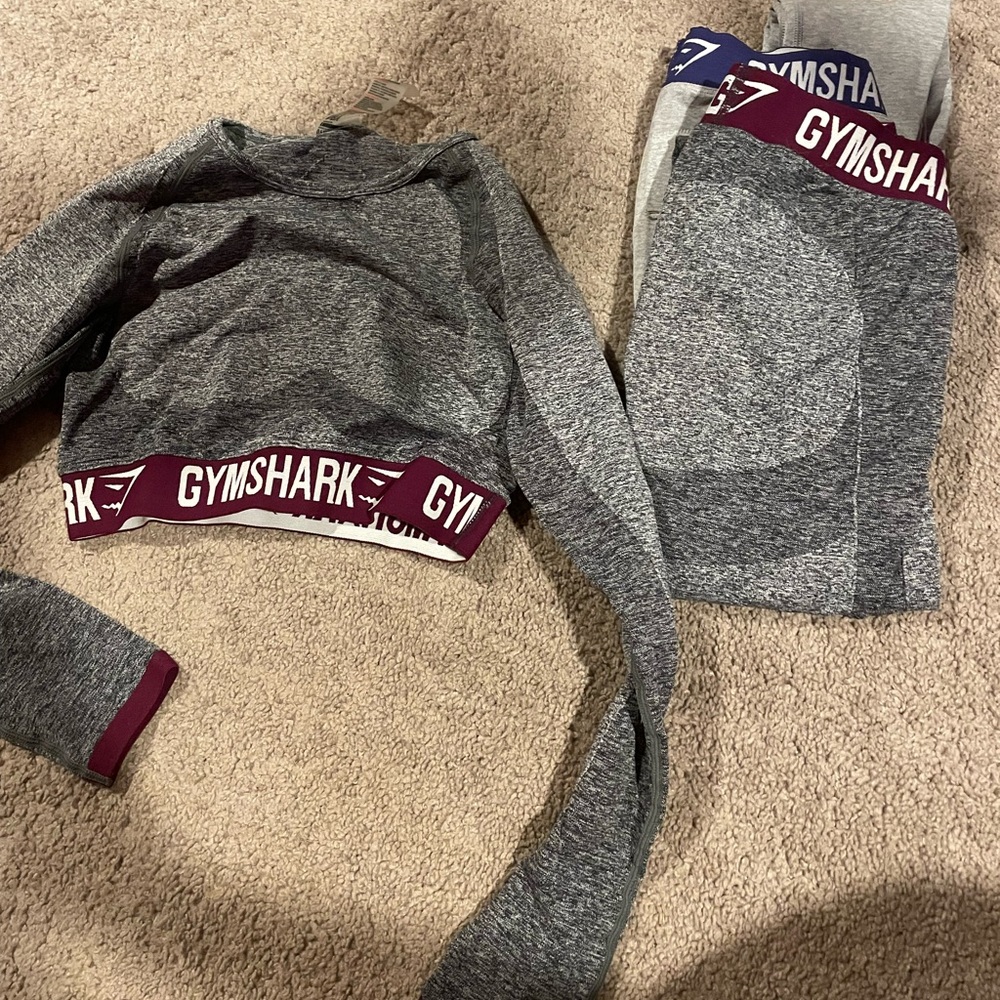 Gymshark leggings plus matching crop too long sleeve